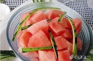 梦见怀孕的吃瓜,揭秘怀孕梦境中的神秘寓意